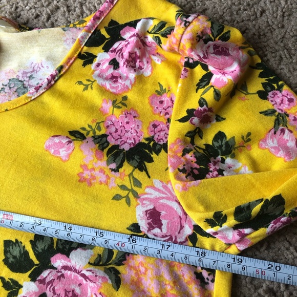 Bobbie Brooks asymmetrical top - Picture 5 of 11